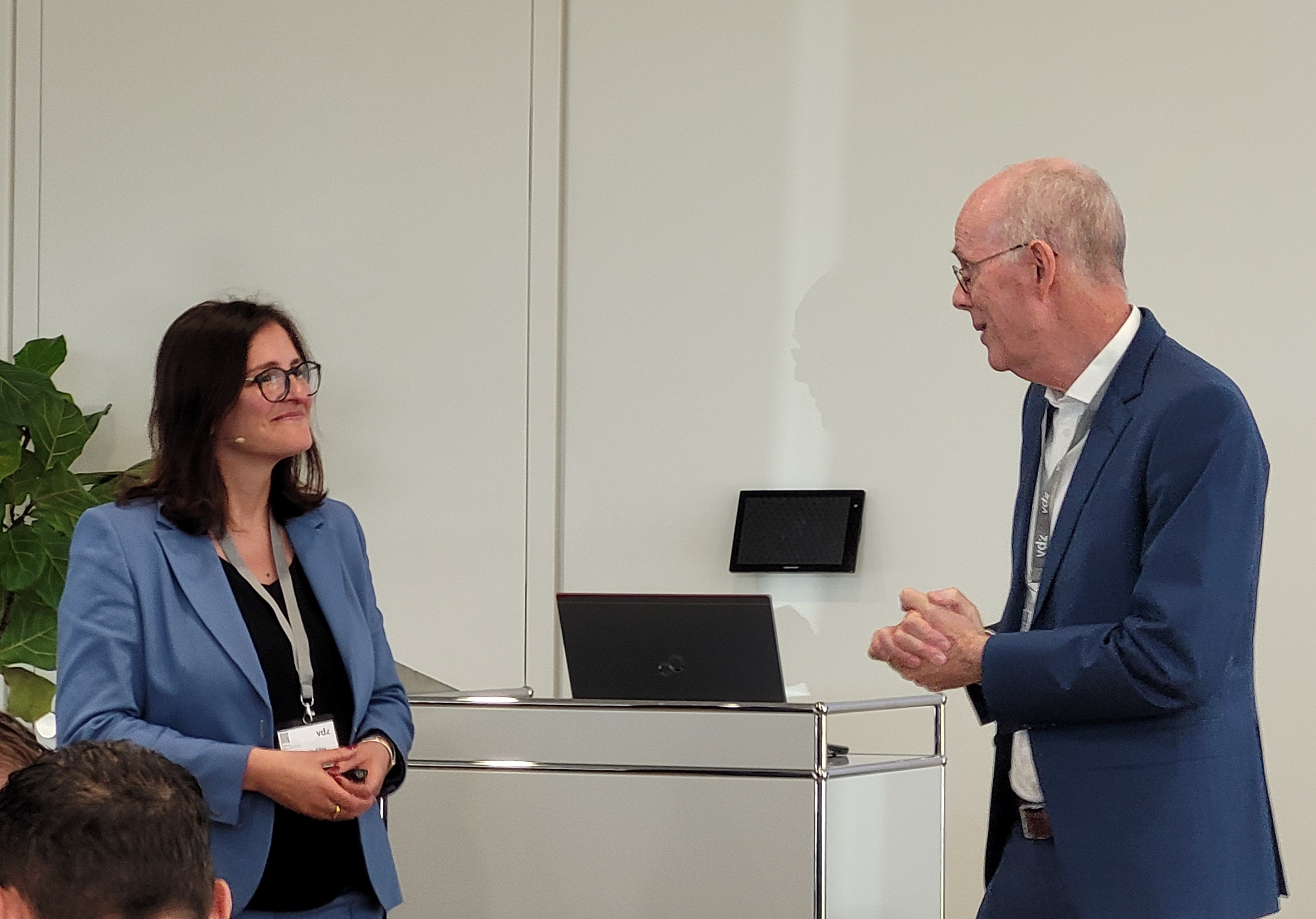 Dr. Lisa Keddo-Kilian (Bauindustrie NRW) und Dr. Martin Schneider (VDZ) 